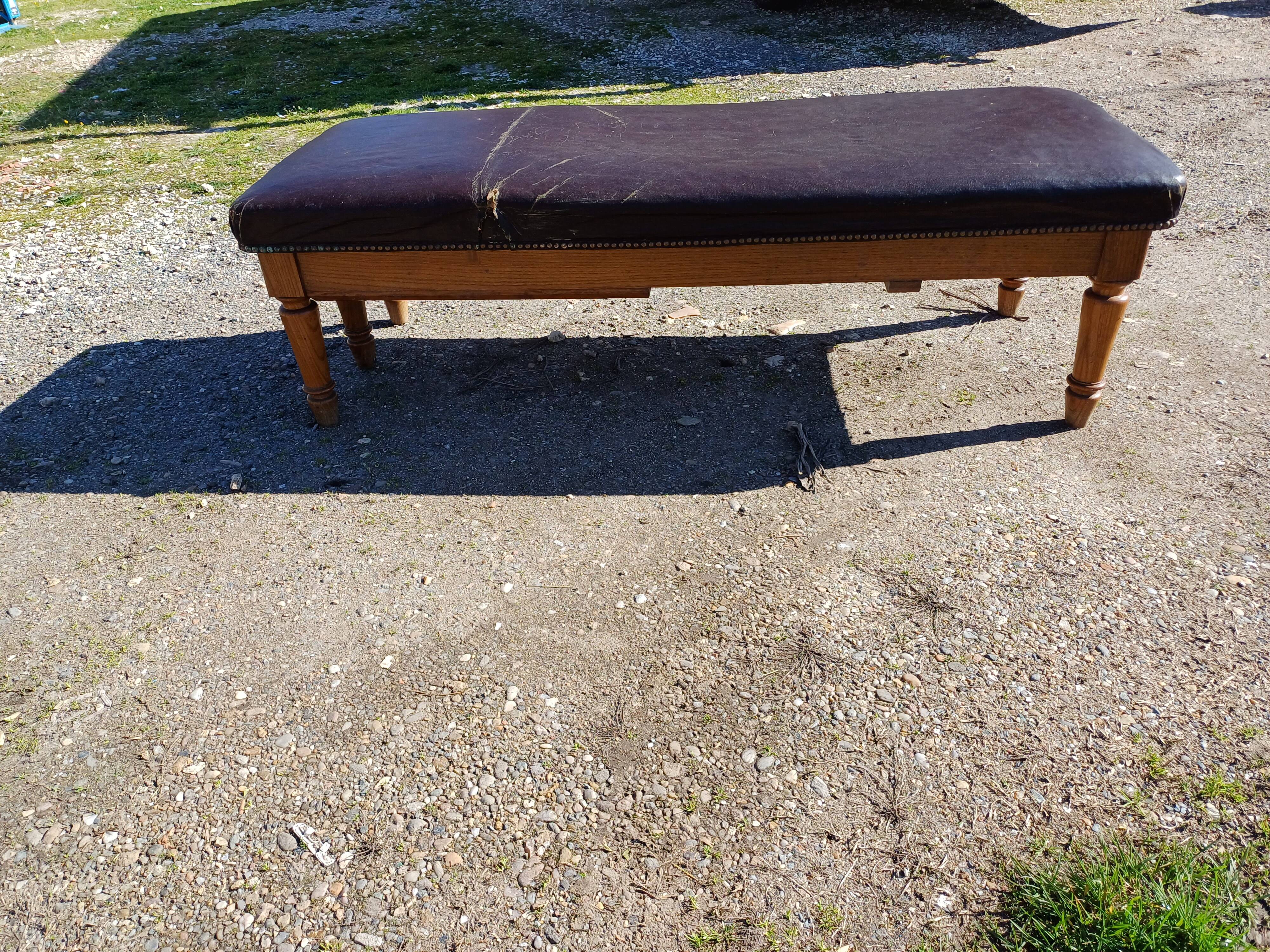 Doctor's bench oak and leather 19th