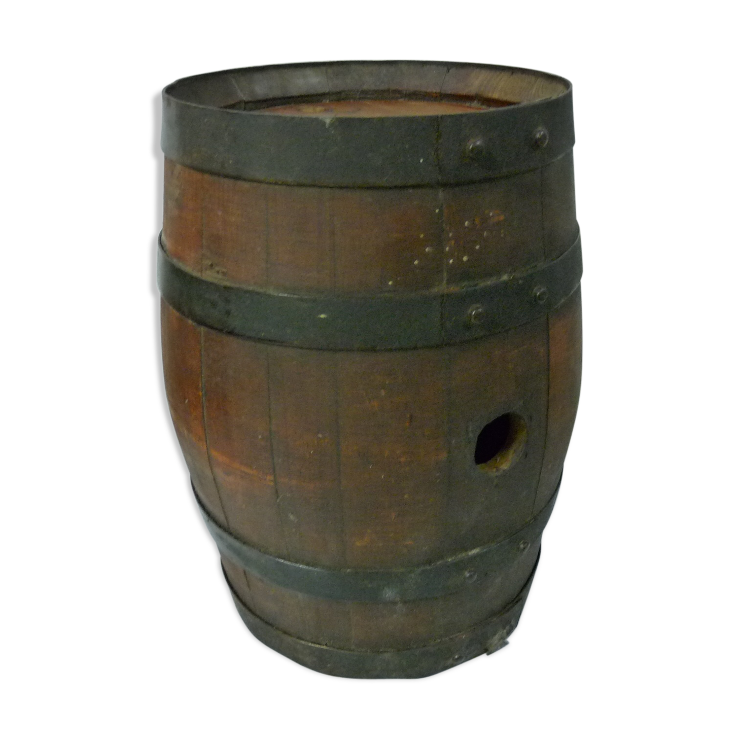 Ancien tonneau en bois et fer vin