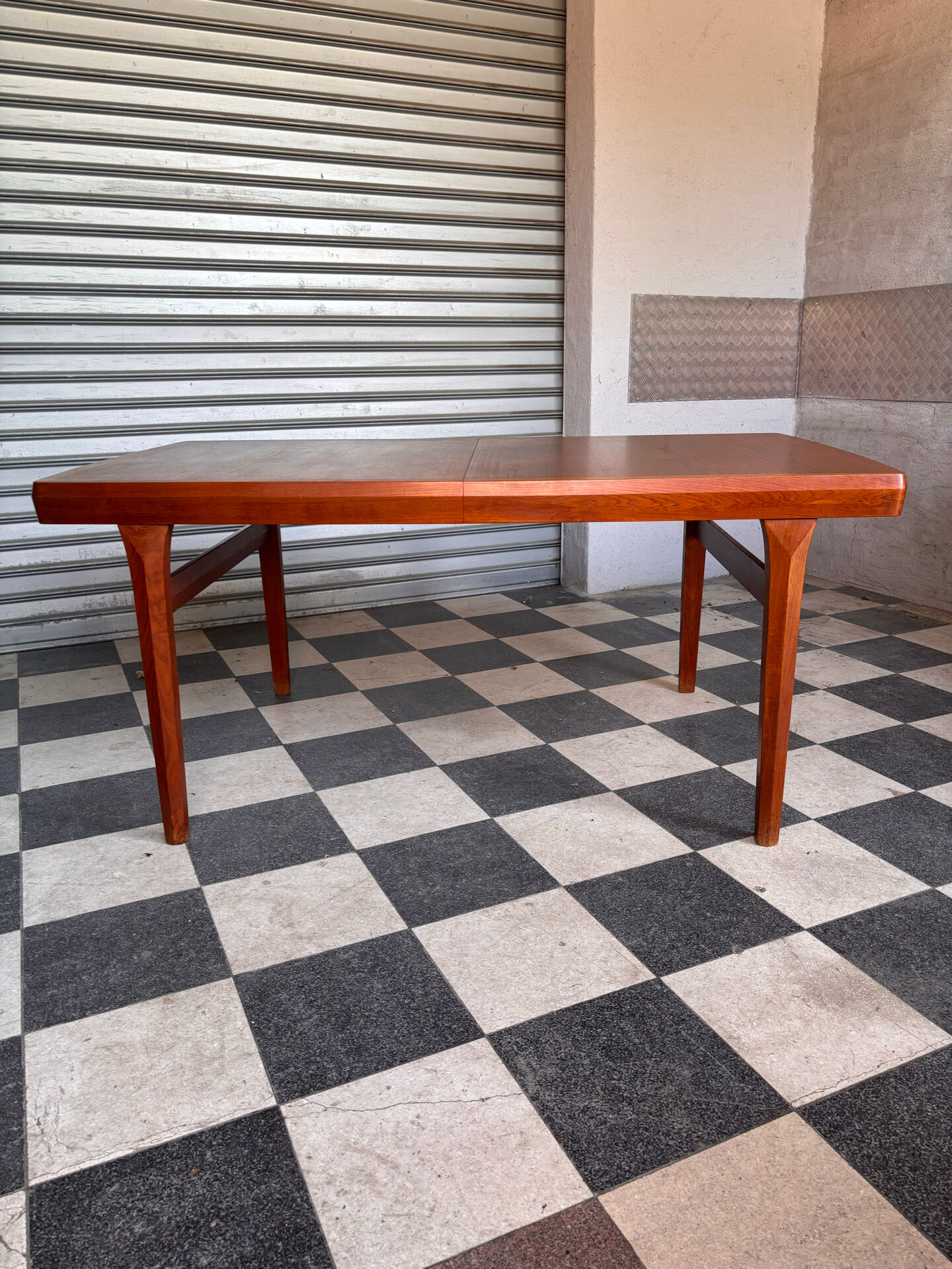 Table scandinave en teck