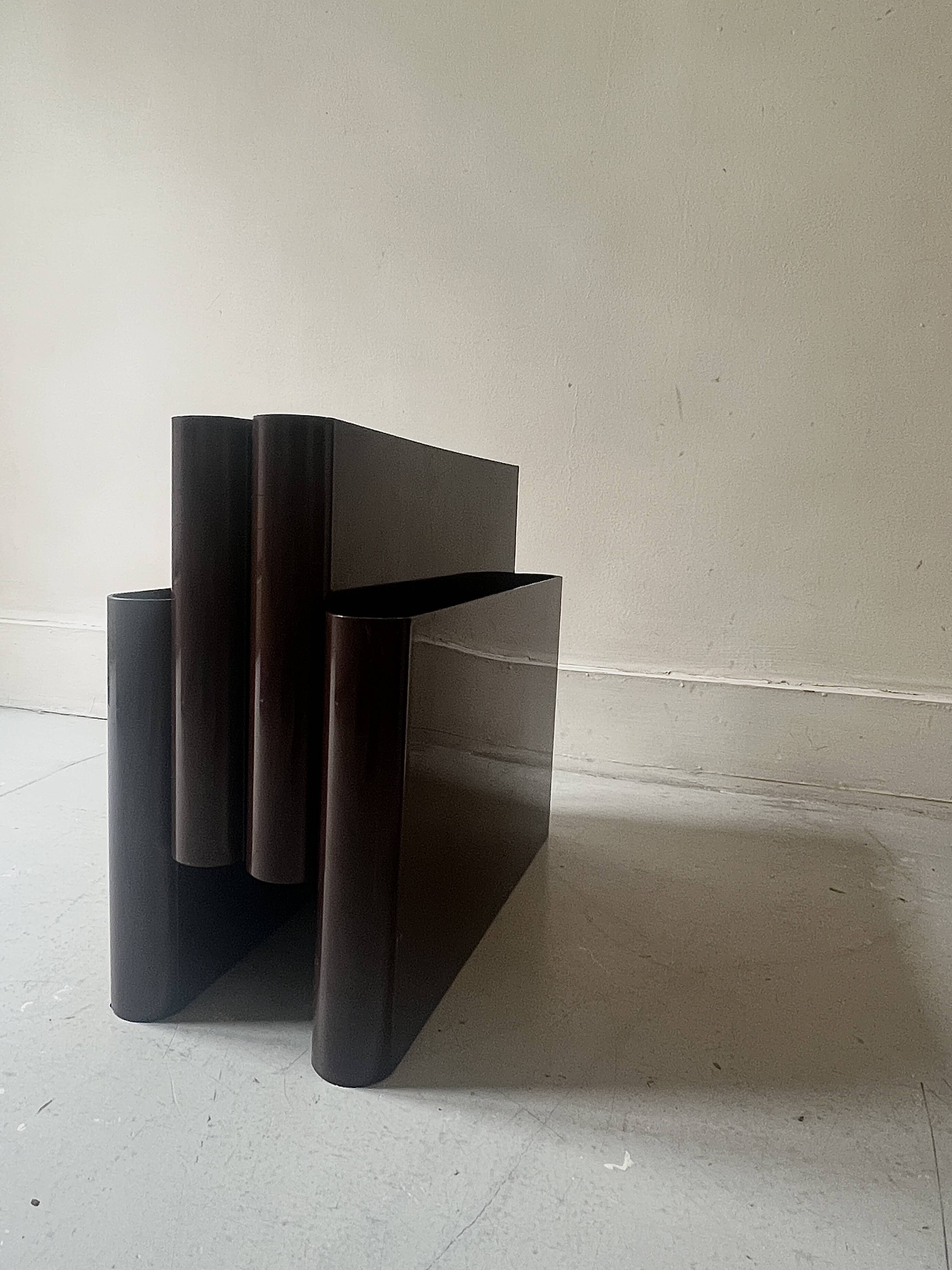 Brown magazine/vinyl holder by Giotto Stoppino for Kartell, design 1970.