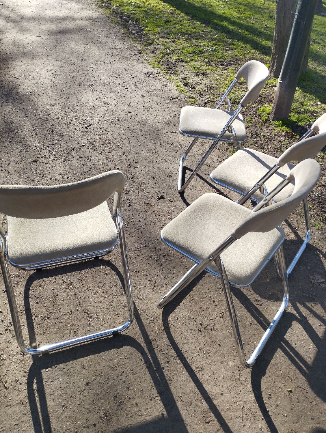 Italian folding chairs 70s