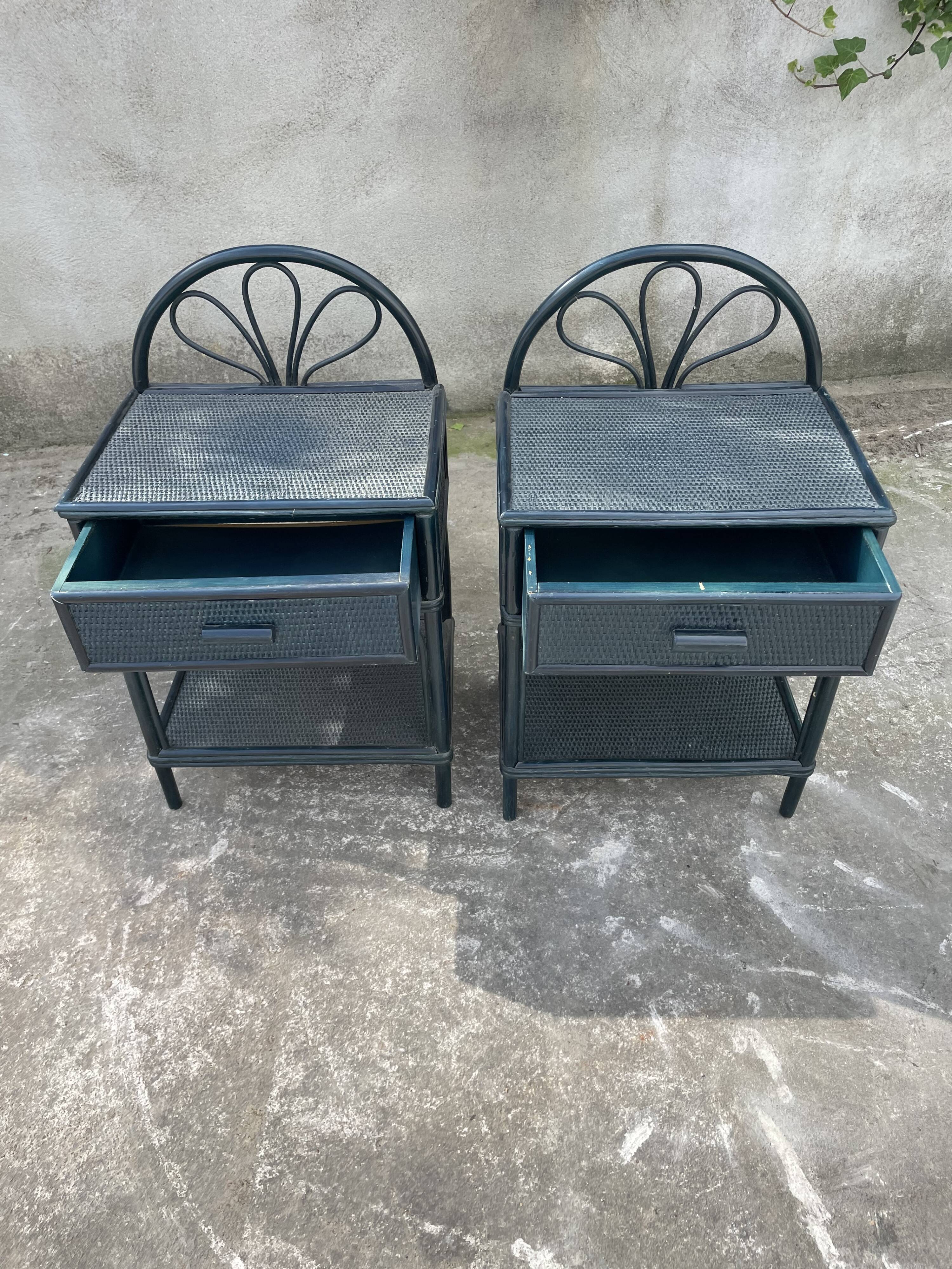 Paire de chevets en osier