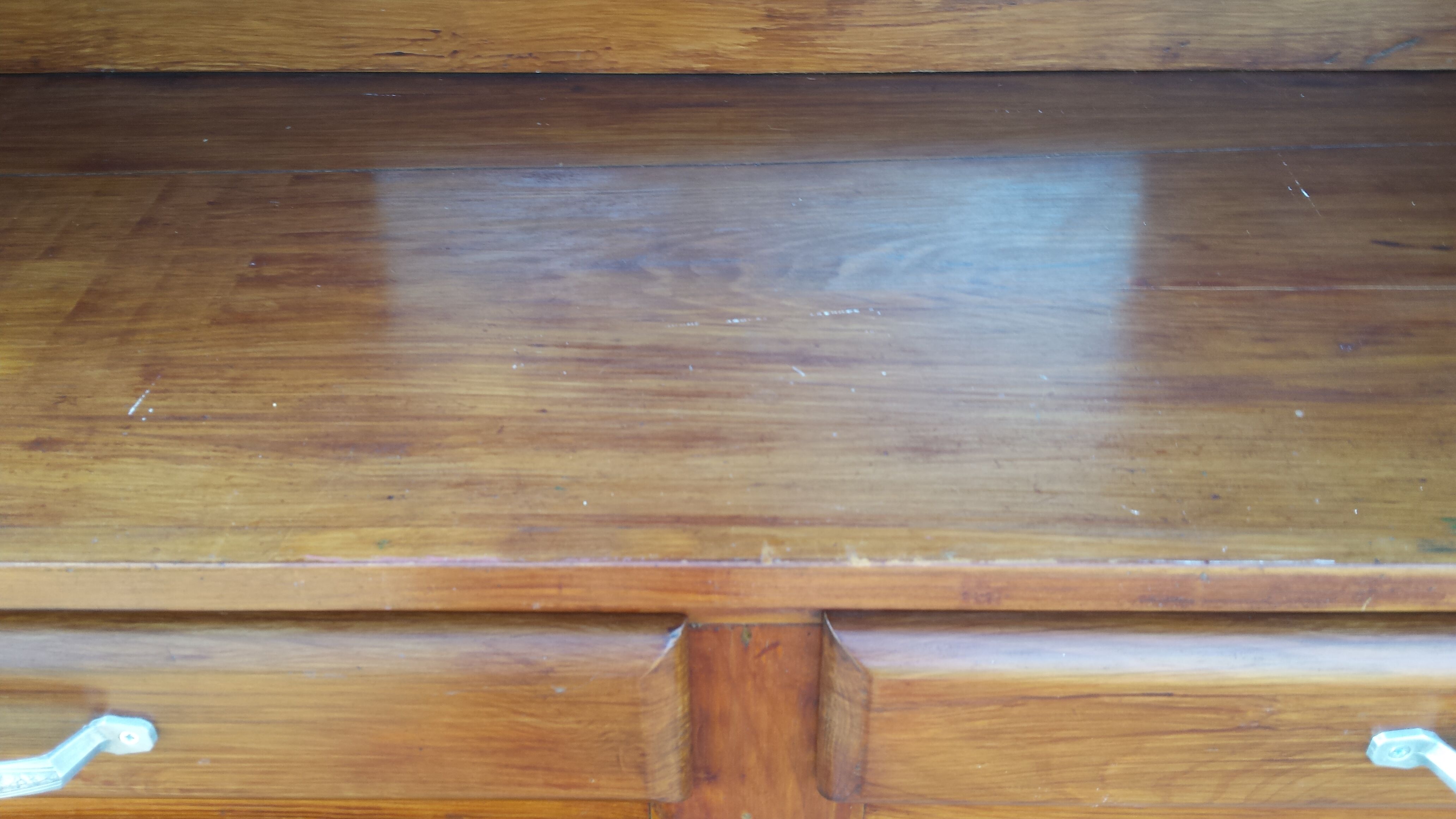 Mado buffet, wooden tray