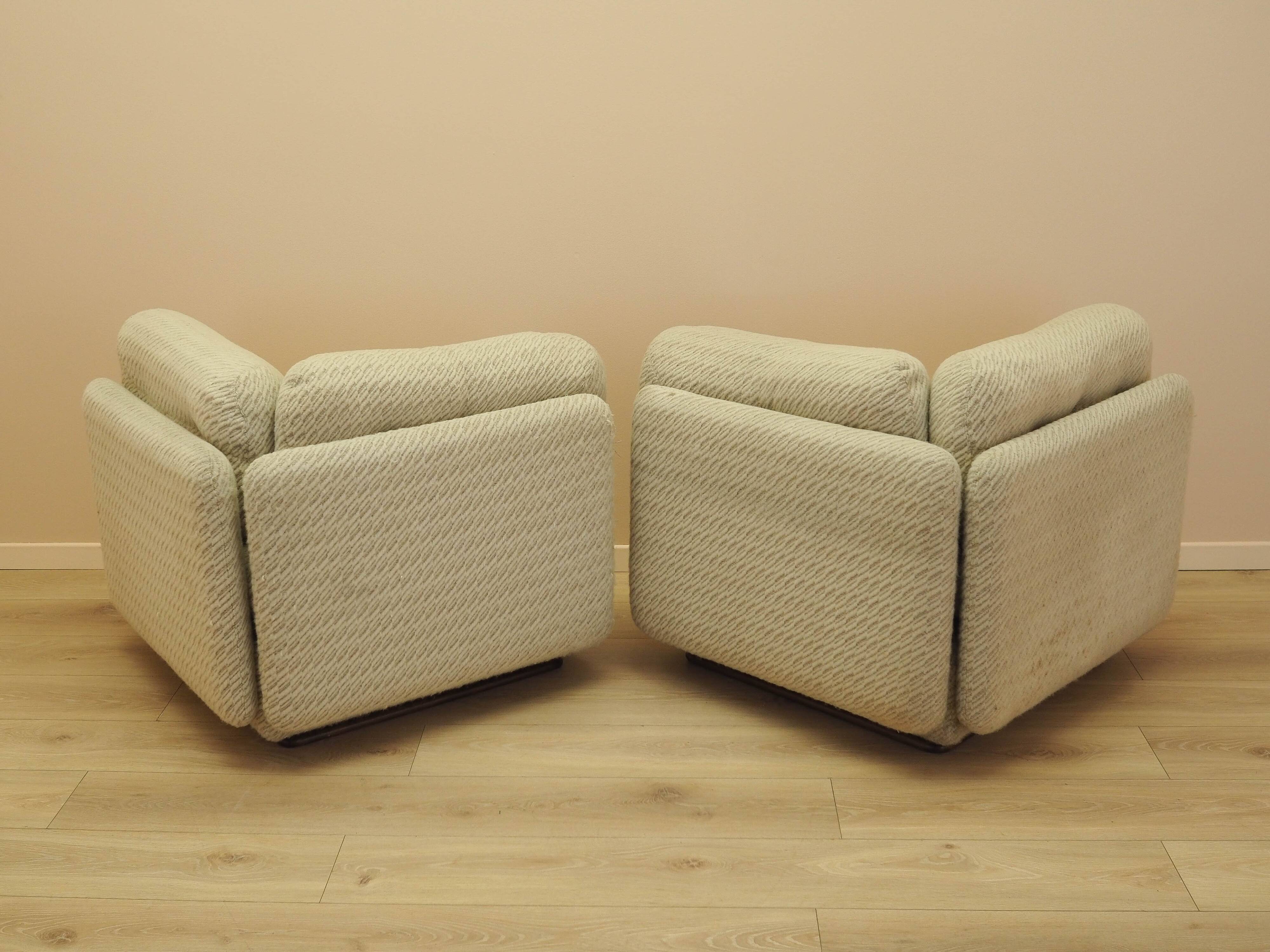 Kiitos modular sofa, Italian design, 1970s, designers: Titina Ammannati & G