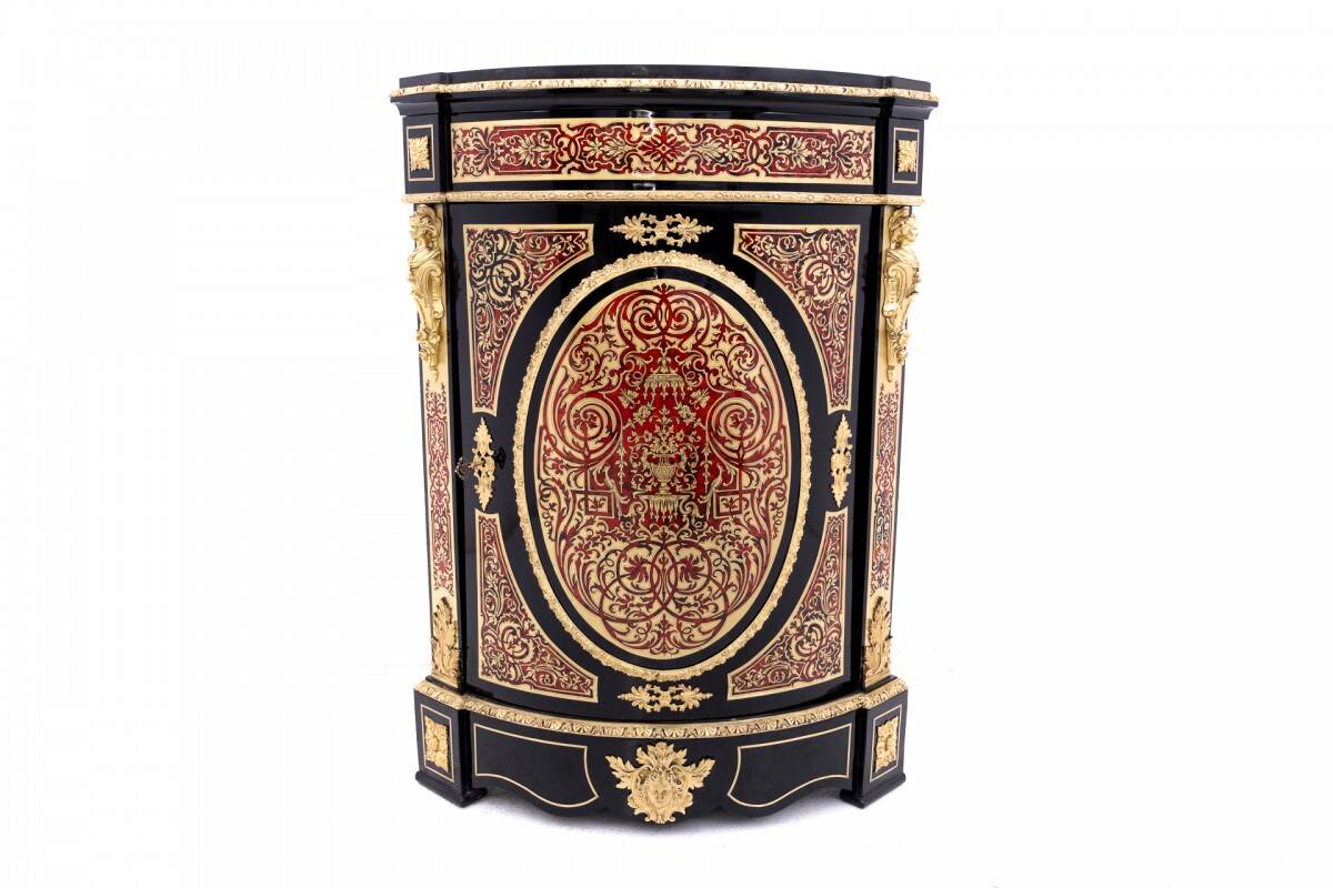 Antique corner chest of drawers in the Boulle style, France, mid-19th century. After renovation.