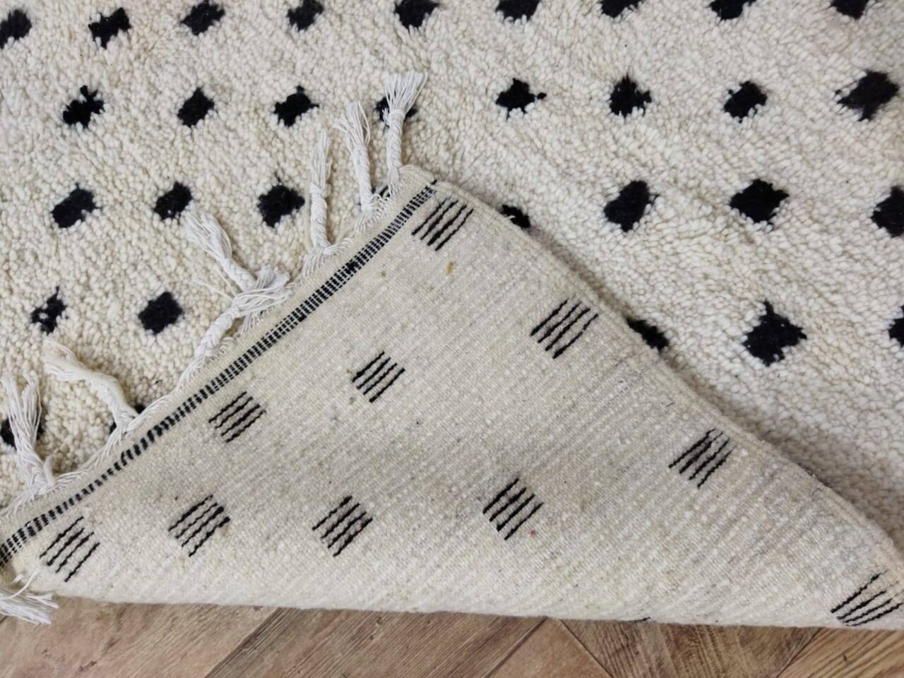 Handmade wool Berber rug 294x194 cm