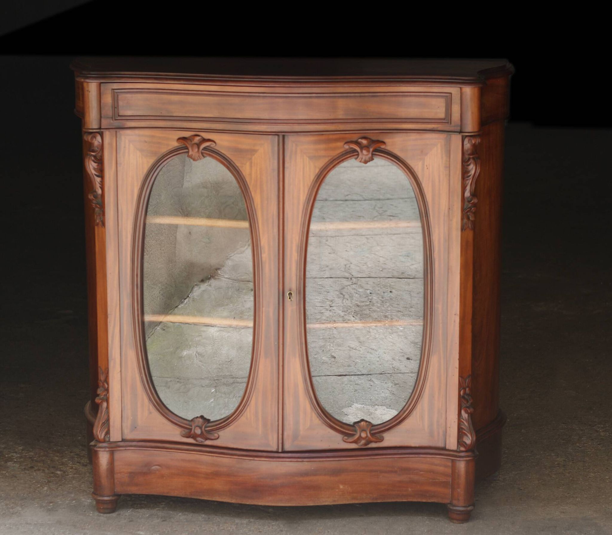 Meuble bas Napoléon 3 estampillé C. Lalleman (vers 1860)