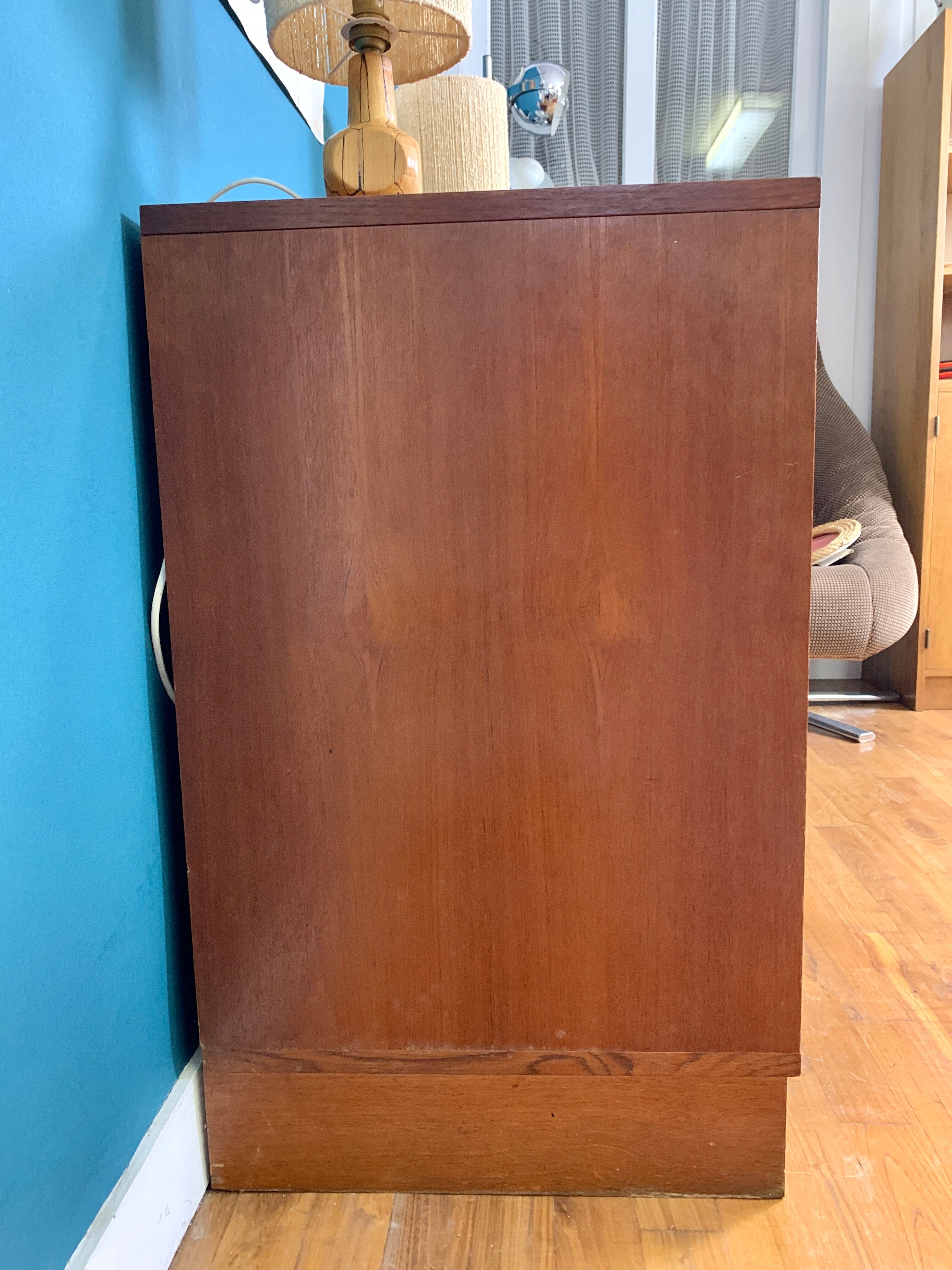 70's teak chest of drawers