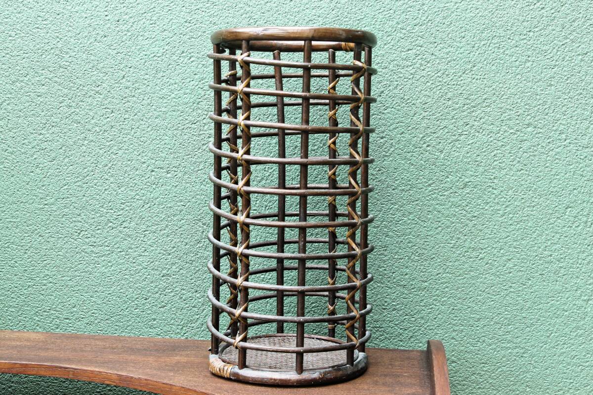 Rattan umbrella stand