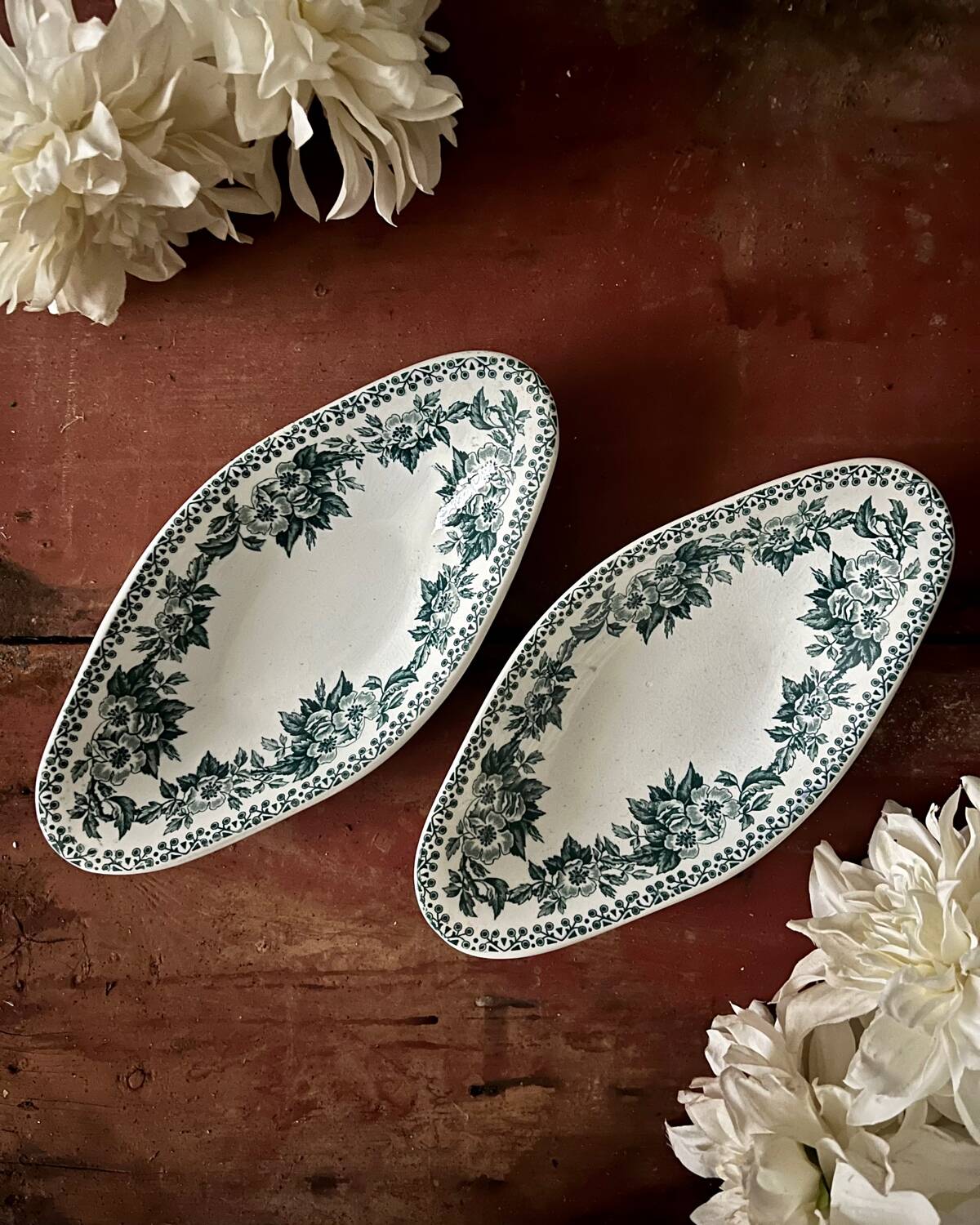 Duo of St Amand iron earth dishes, Guadeloupe model
