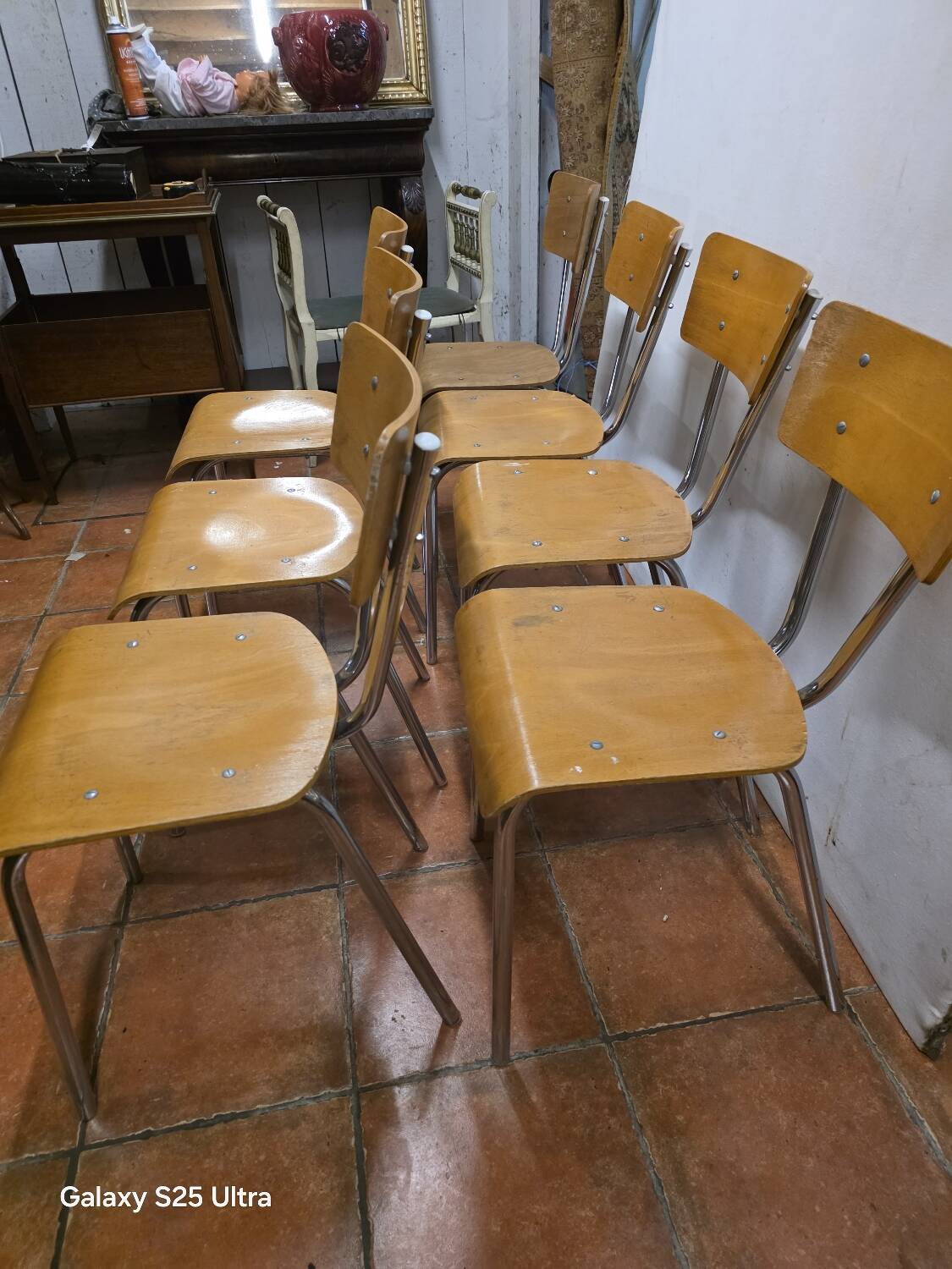 7 vintage school chairs in chrome metal from the 1970s