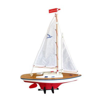 Navigable basin sailboat Seifert Segelboote in wood and plastic with its box
