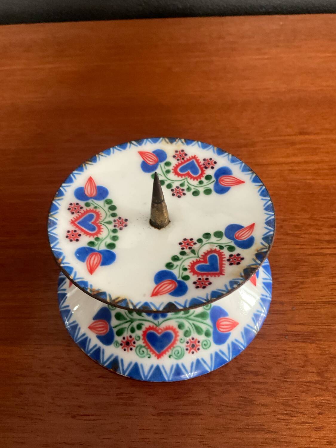 Poljak candle holder from the 1950s-60s in enamelled sheet metal.
