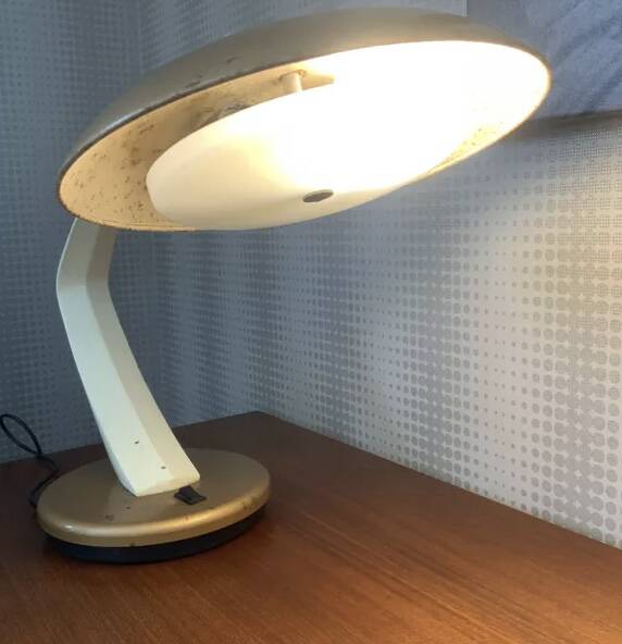 Boomerang lamp from the 1970s.