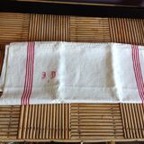 4 linen tea towels