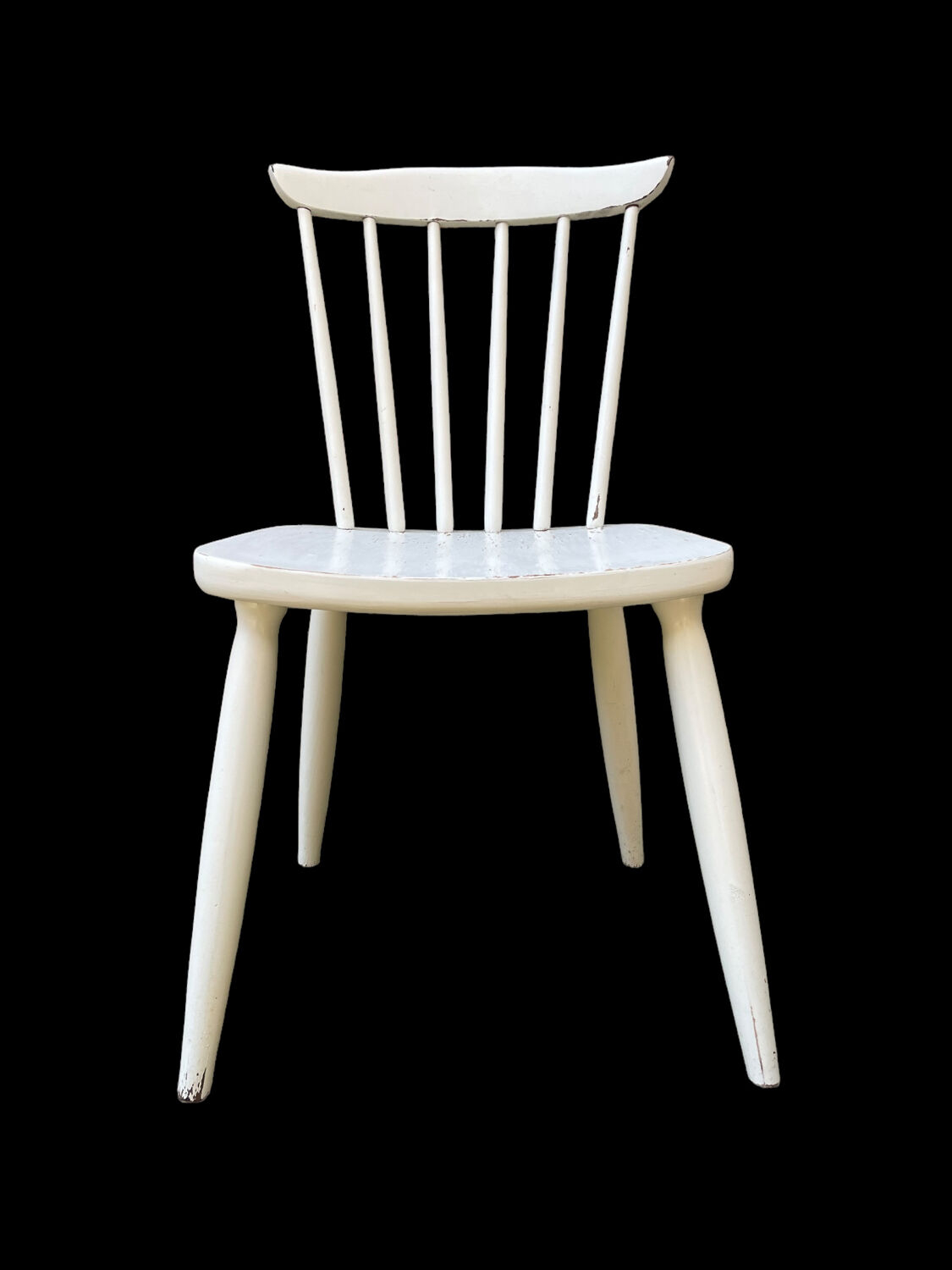 Series of 4 vintage solid wood chairs Scandinavian style