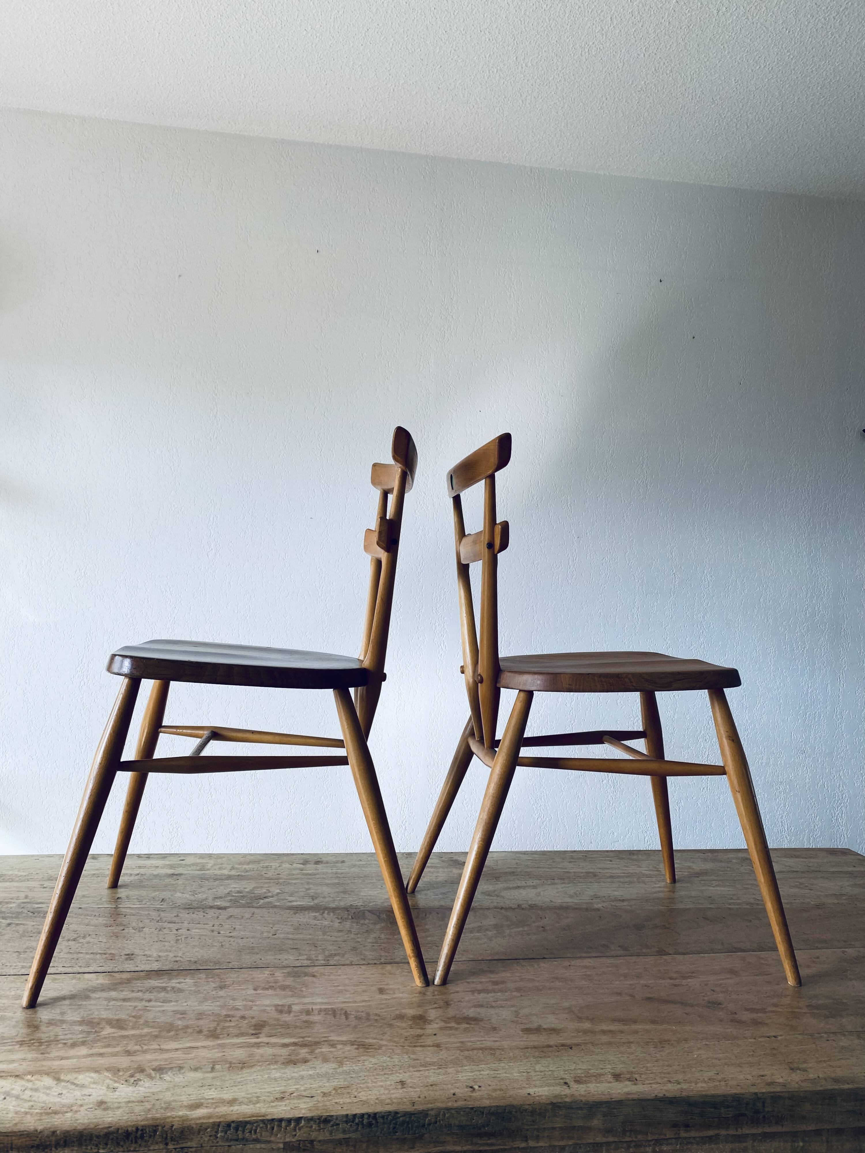 Pair of chairs "stacking chair" model from Ercol