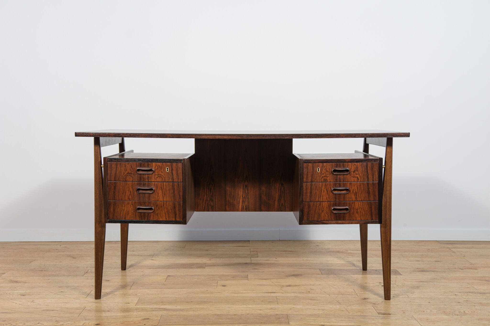 Mid-Century Rosewood Desk by Gunnar Nielsen Tibergaard for Tibergaard, Denmark, 1960s