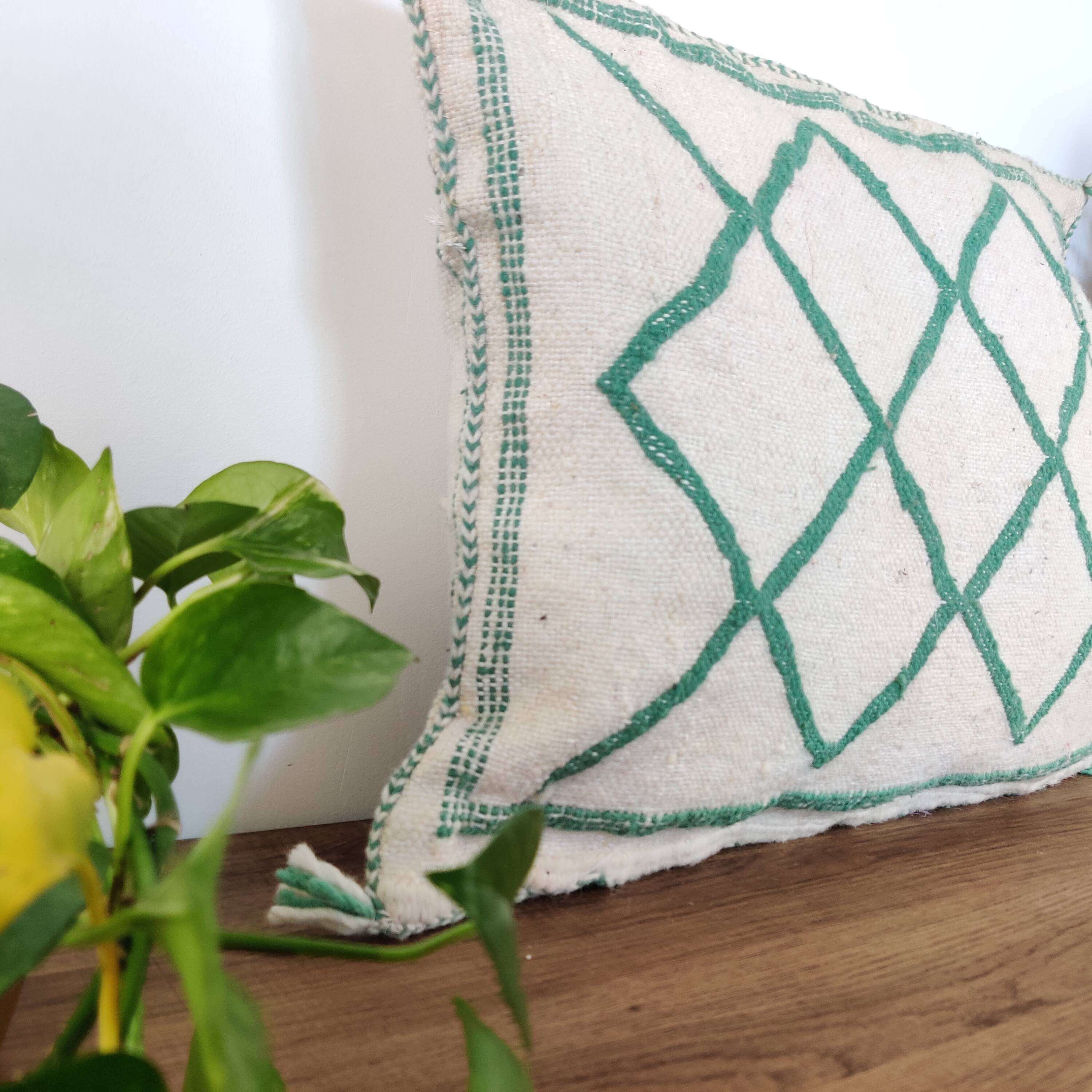 Berber green diamond cushion