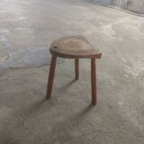 Tabouret en bois tripode