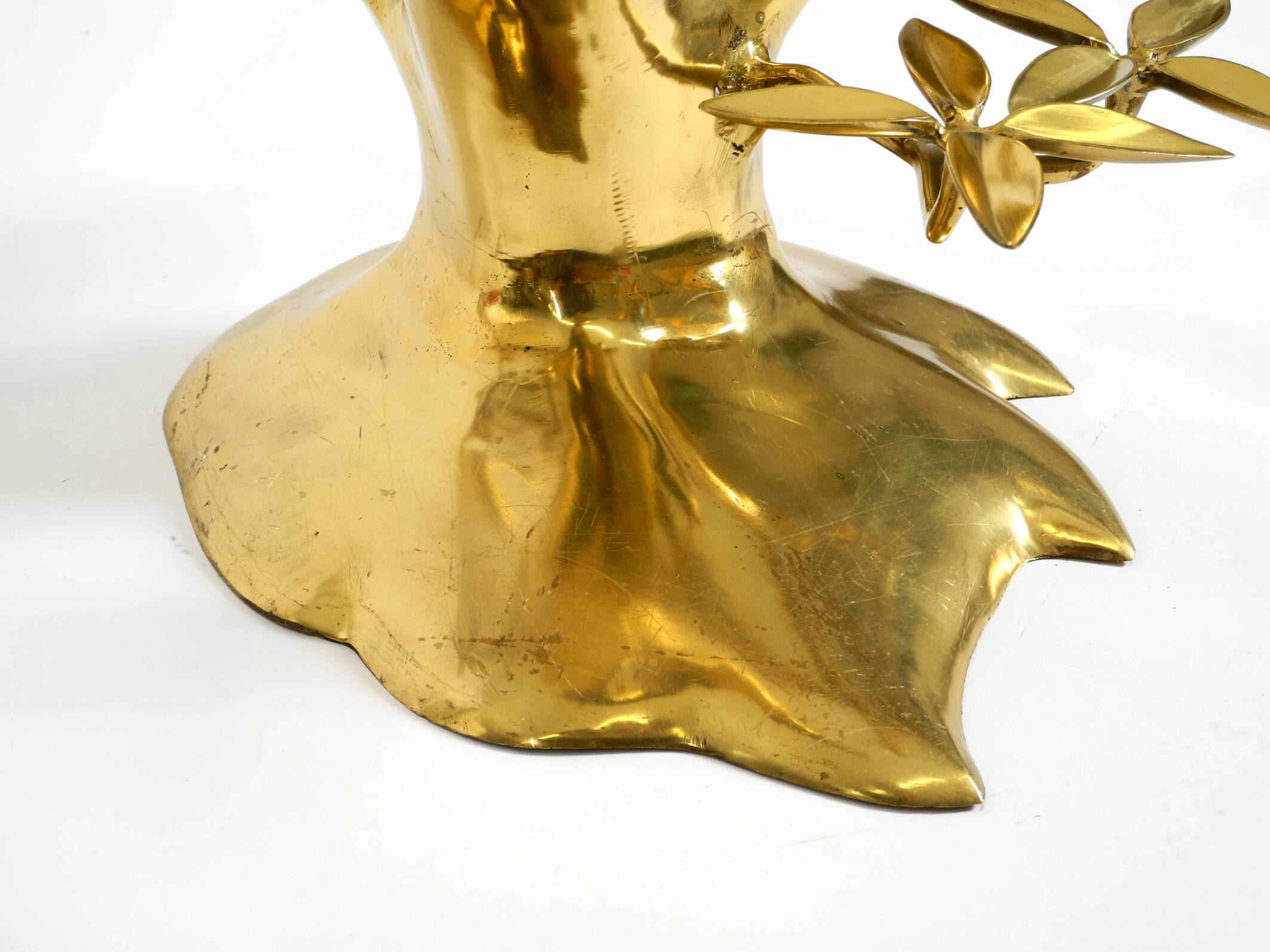 70s coffee table, model Bonsai by Willy Daro, made of brass and fire-gilded