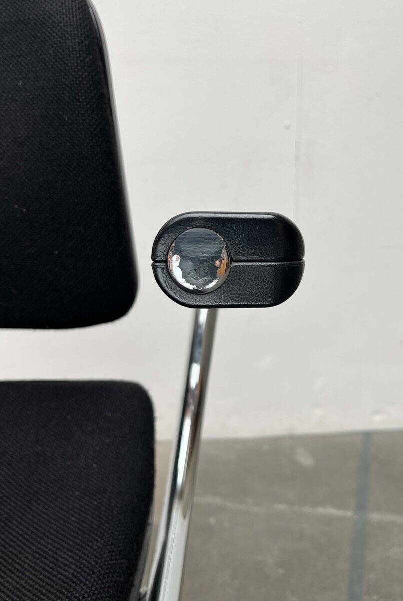 Vintage swivel office chair German model Eurochair 5600 by Fritz Makiol for Girsberger, 1970s.