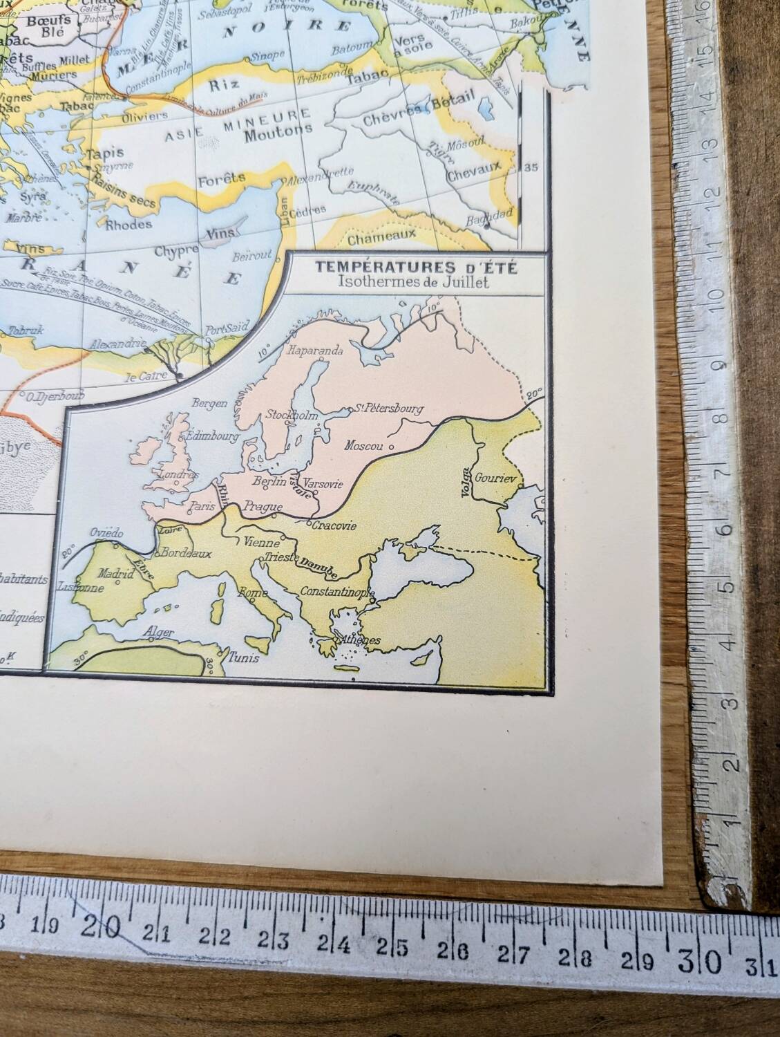 Printed in 1900, map of economic Europe.