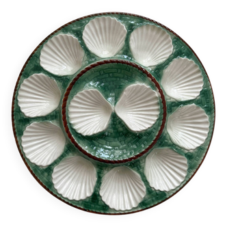 Round oyster or shell dish, vintage earthenware slip