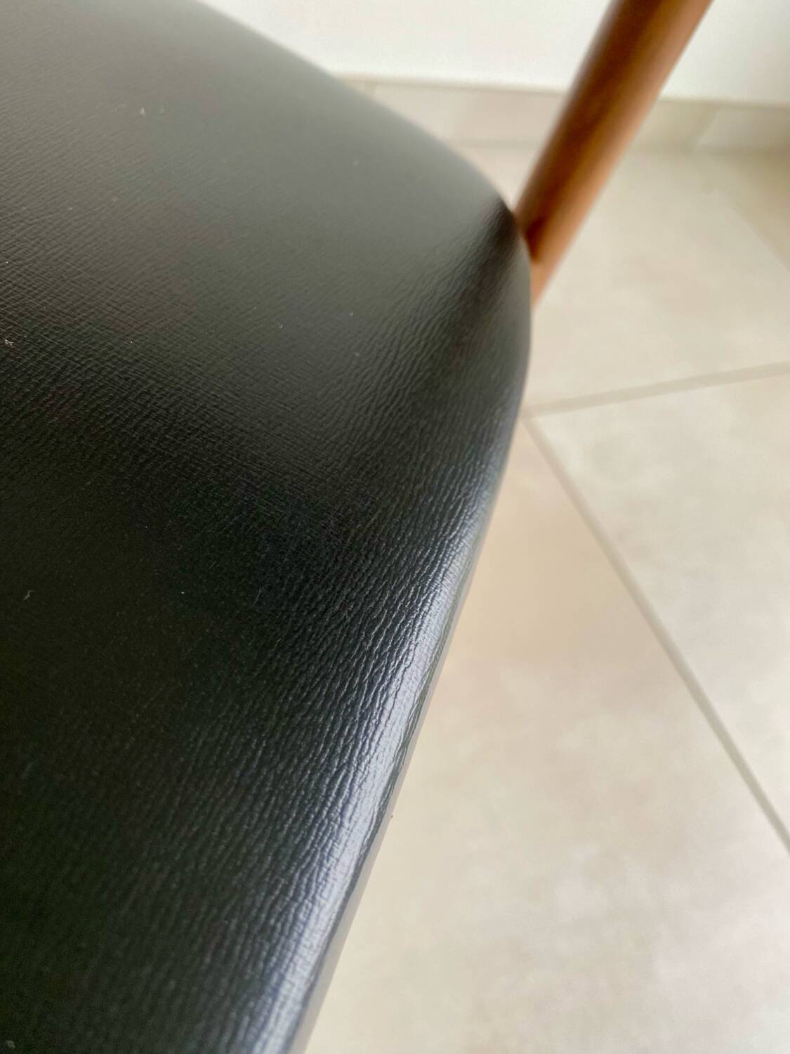 Set of 6 vintage Scandinavian chairs