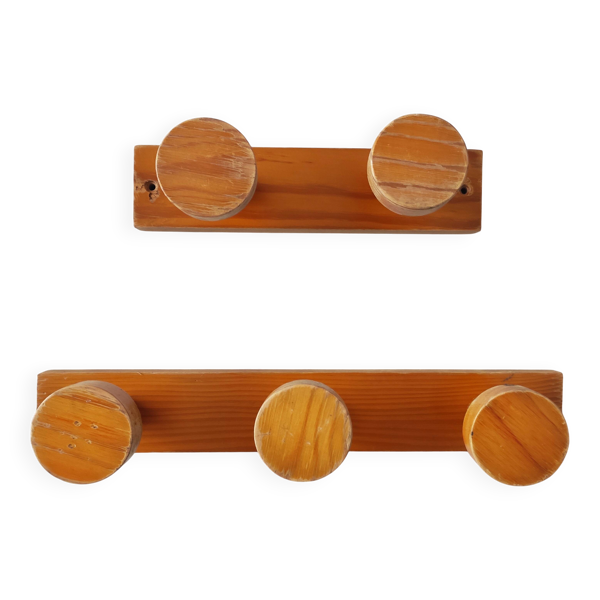 Paire de patères vintage 70 en pin – esprit Perriand Les Arcs