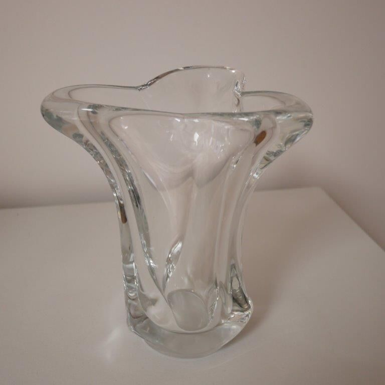 Corolla vase