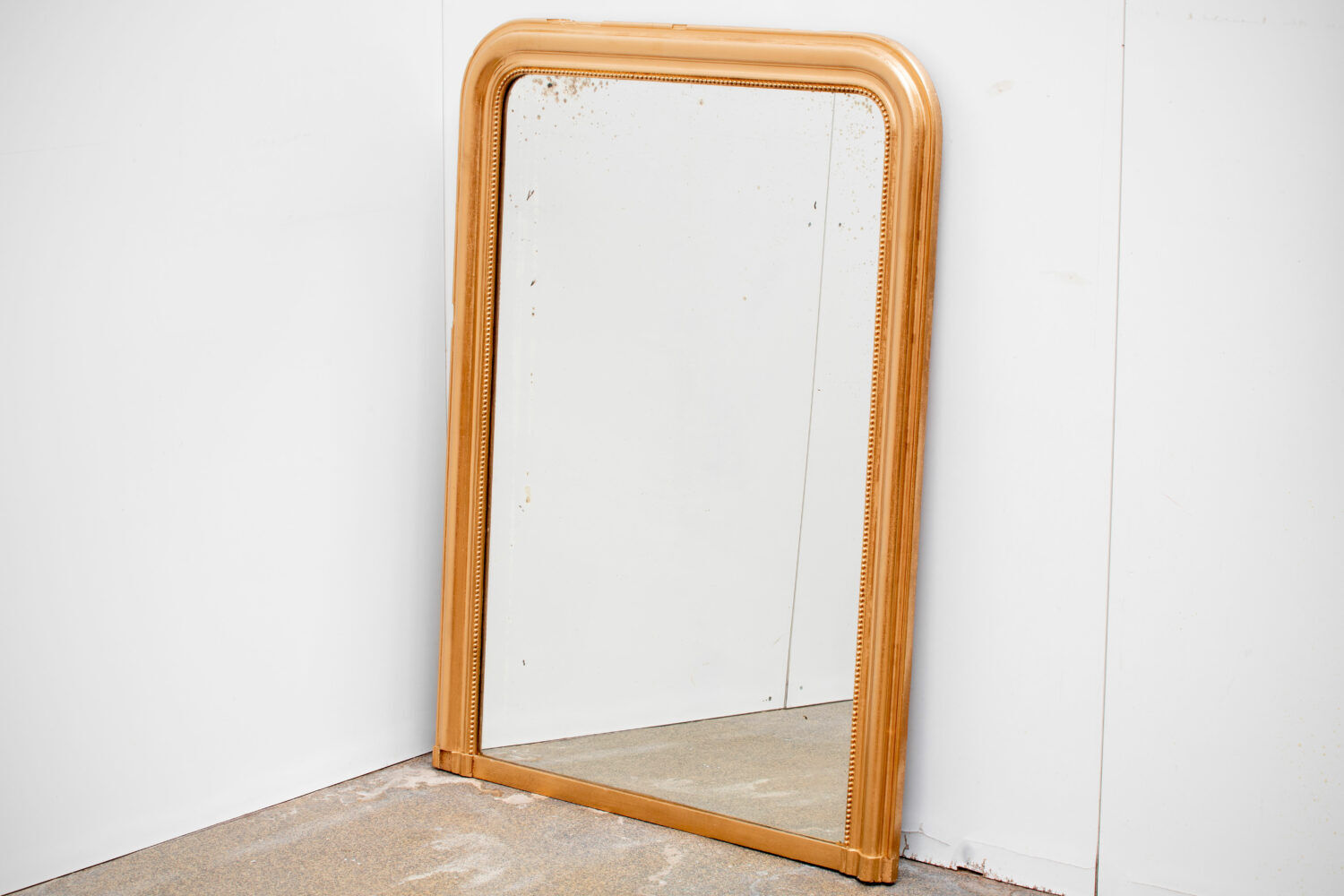 Louis-  mirror, gilded wood frame - 133x99cm
