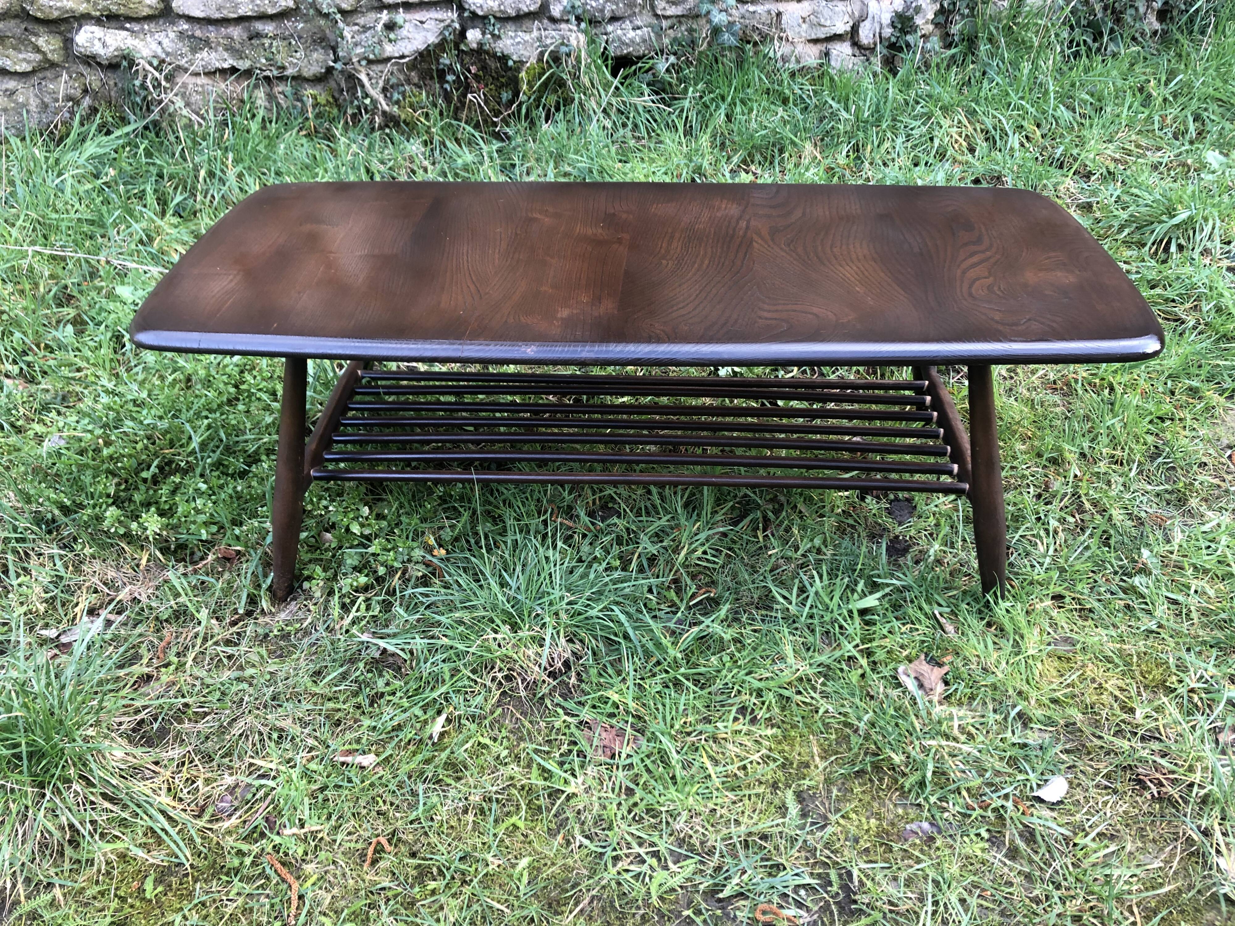 Table basse Ercol Double plateau années 60 Design