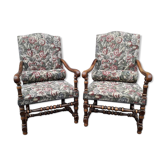 Paire de fauteuils style  Louis XIII