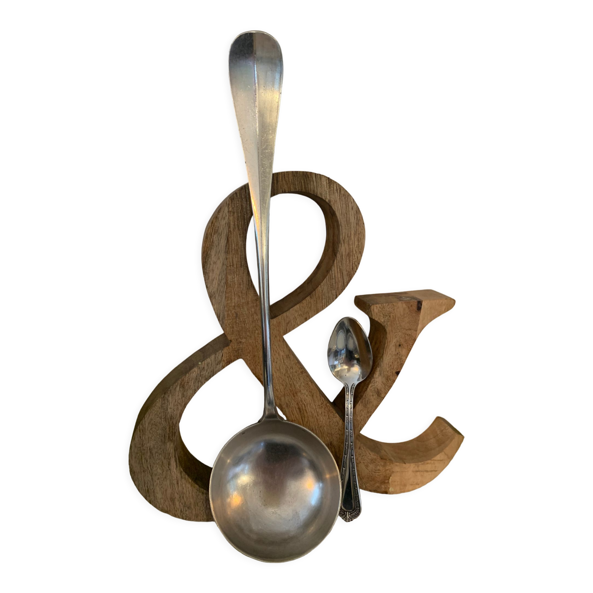 1 ladle and 1 spoon in silver