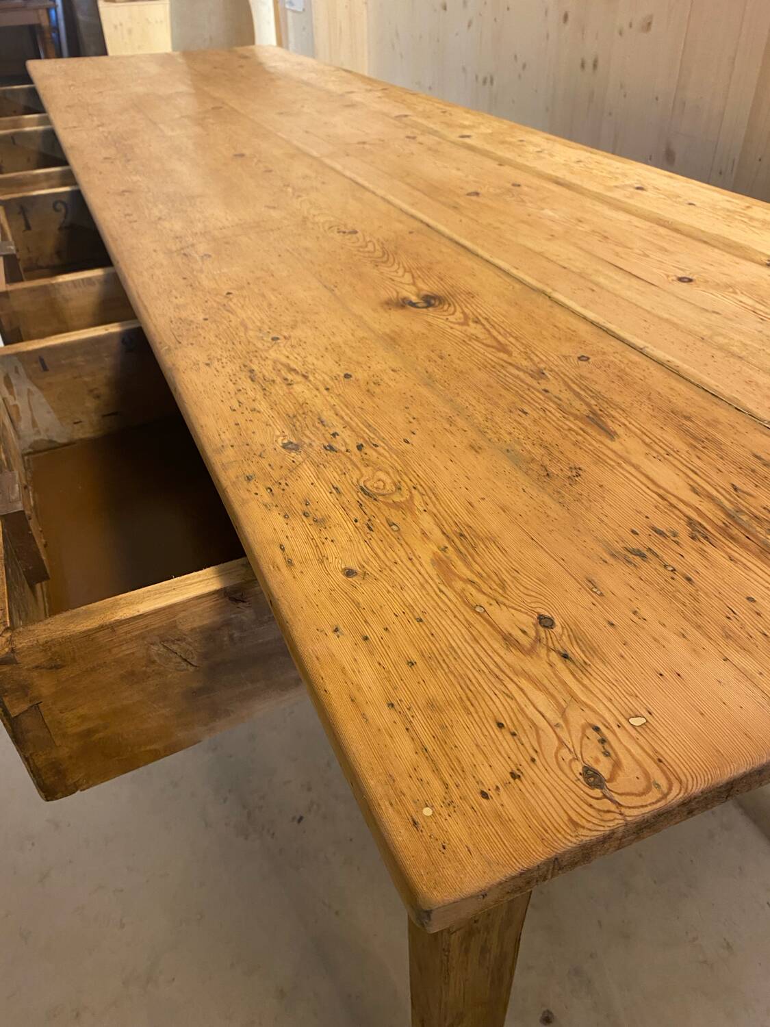 Farmhouse table
