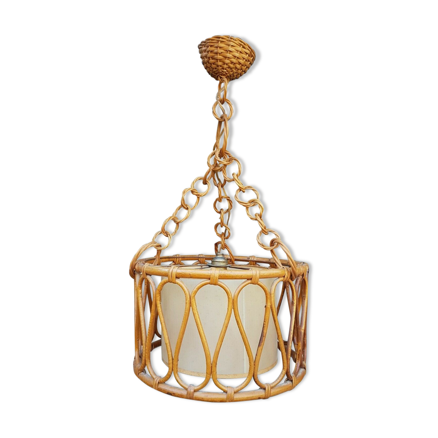 Rattan suspension