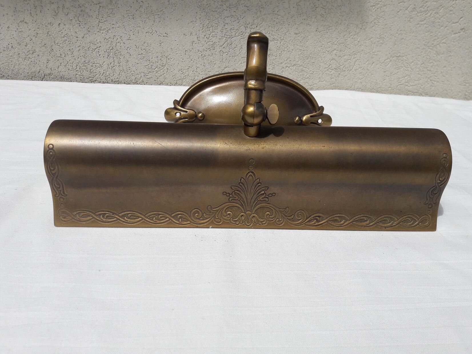 Brass wall lamp
