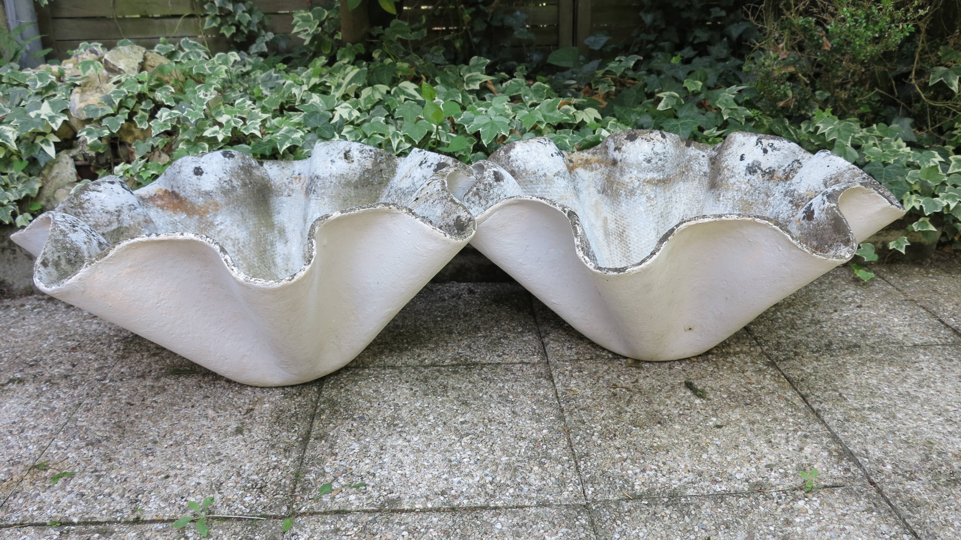 pair of handkerchief-shaped fiber cement basins from the 60s