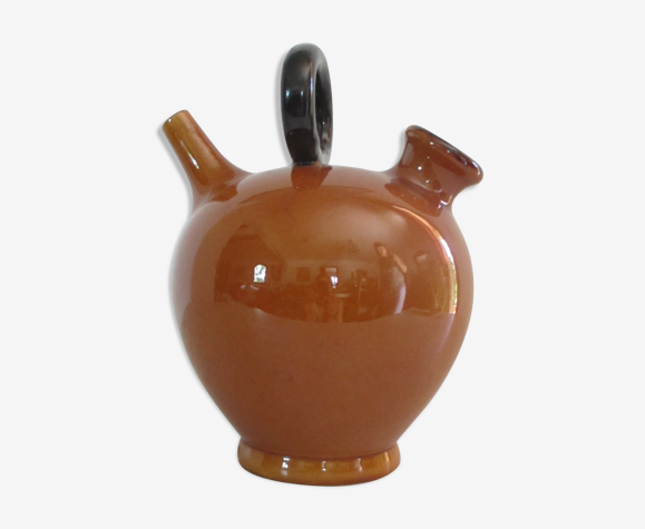 Chevrette en faience émaillée