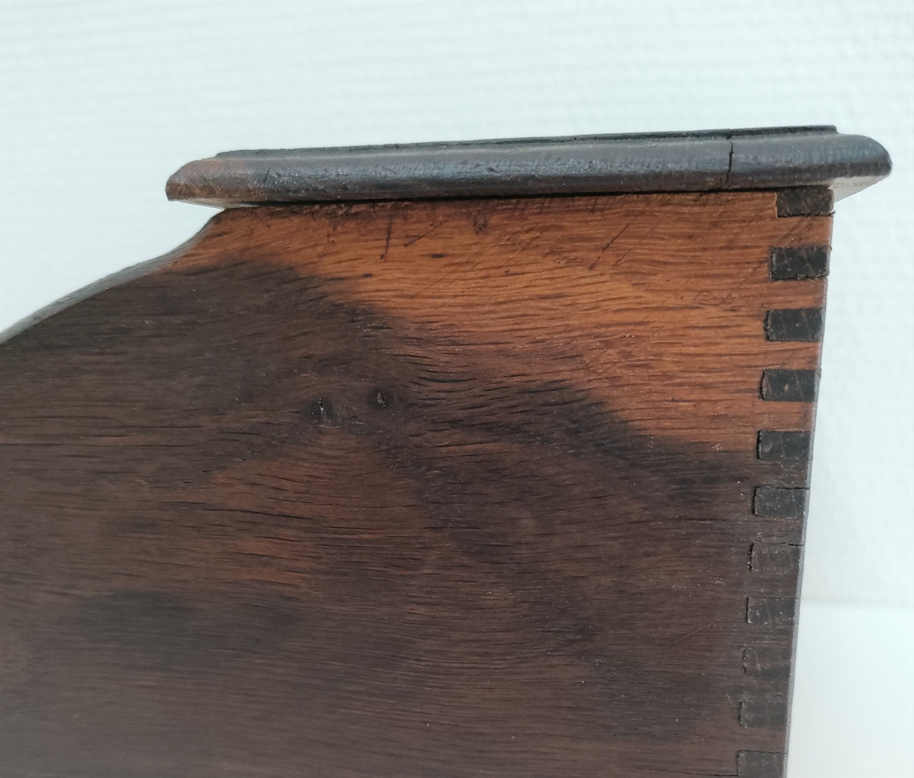 Solid wood writing with vintage curtain