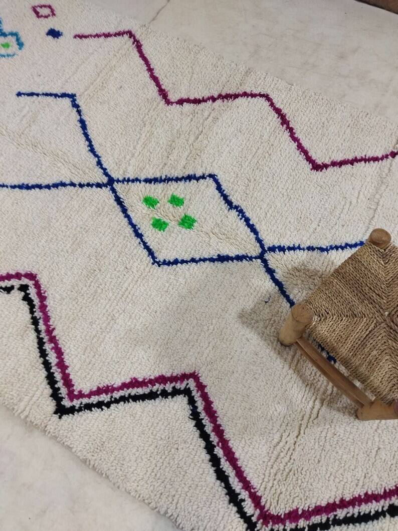 Azilal rug decorated woven in natural wool 250cm×150cm