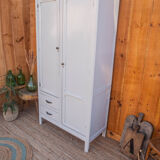 Armoire parisienne