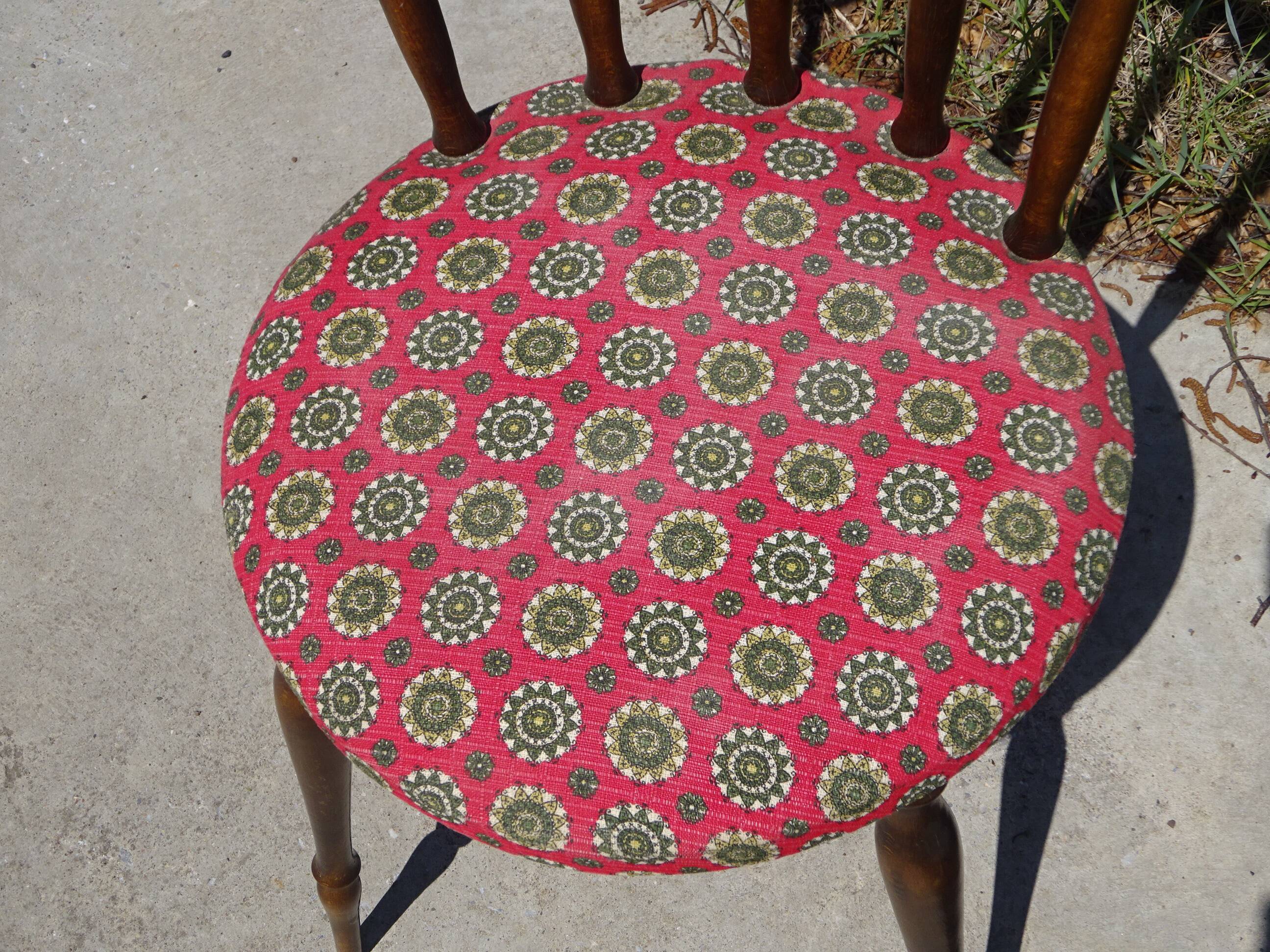 Chairs with splayed legs, vintage models