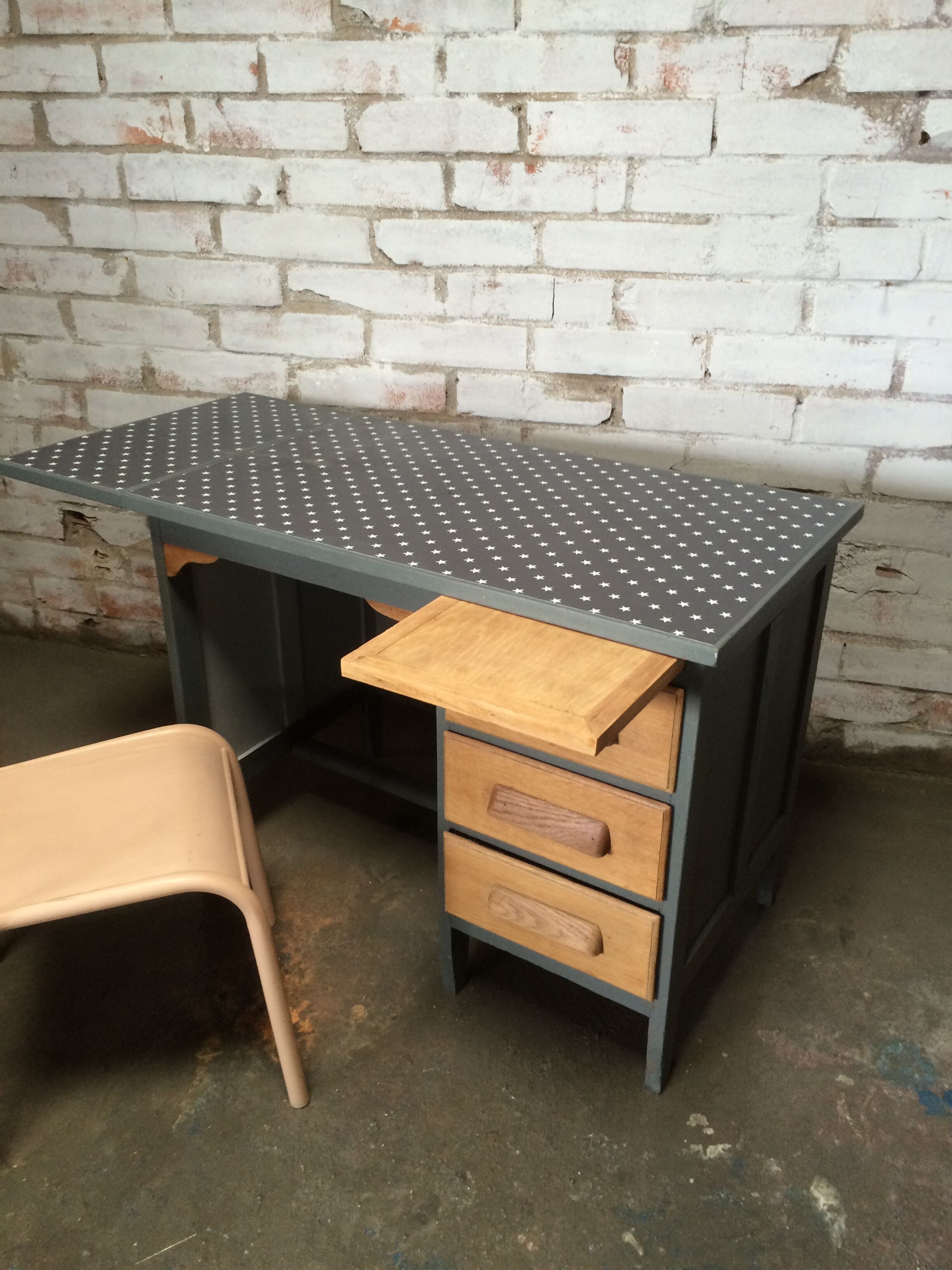 Office vintage size gray child & waxed canvas star