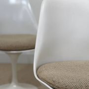 Tulip table – Knoll International in marble and 4 chairs – Ee
