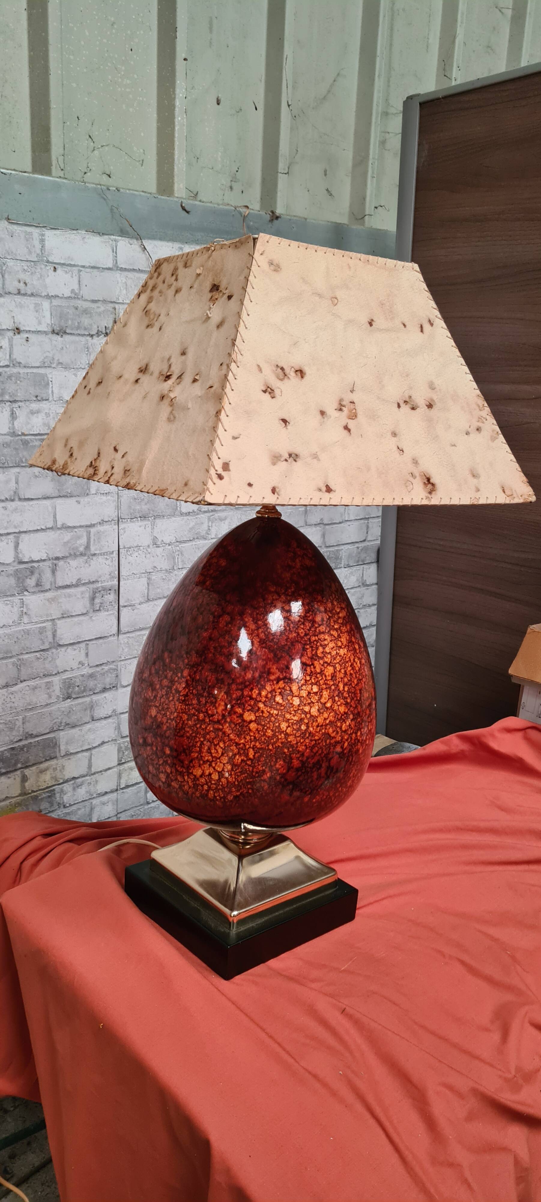 Lampe en céramique, abat-jour en parchemin, 1970