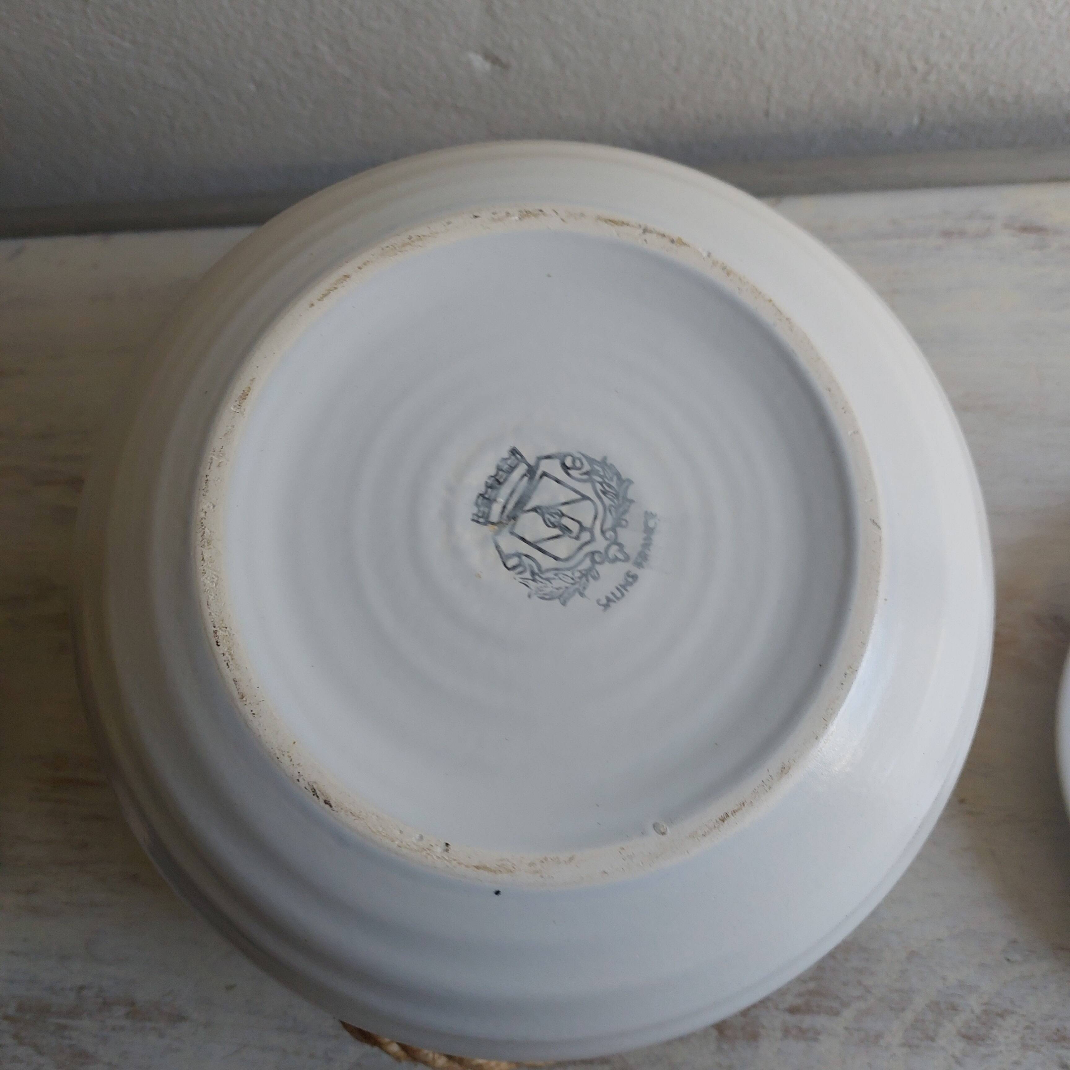 Salins sandstone tureen