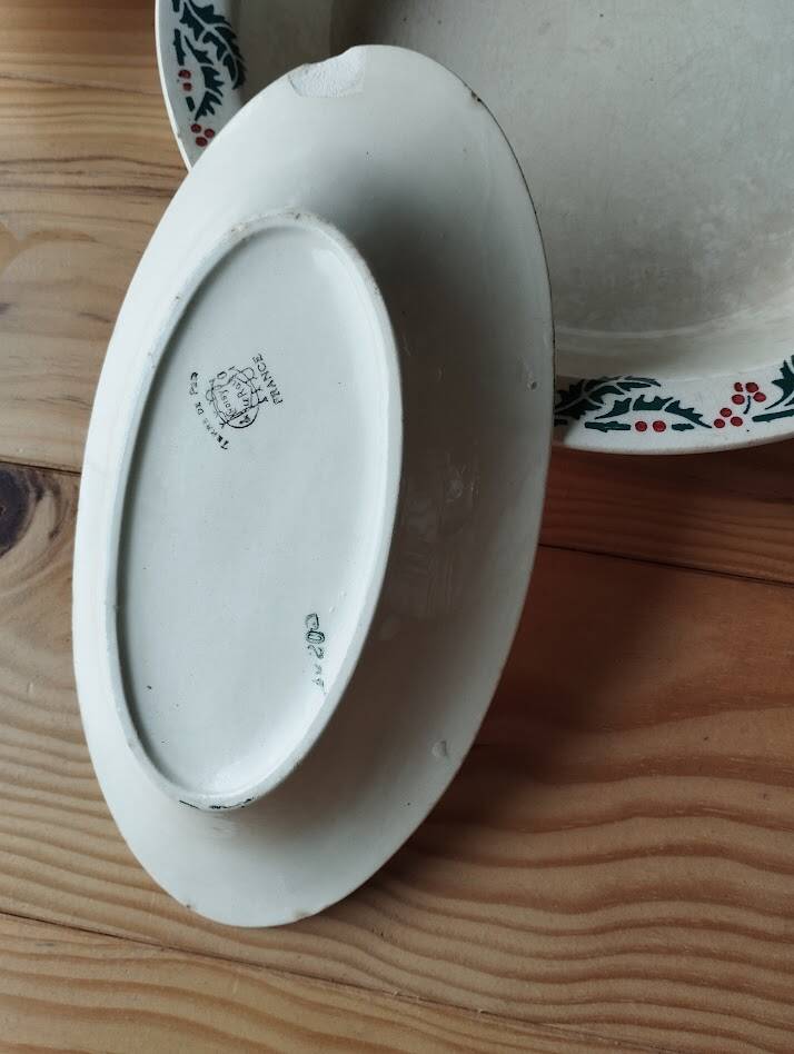 Holly tableware, ironstone, Hamage, Wolves Mill.
