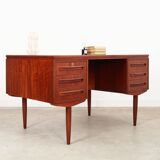 Teak desk, Danish design, 1970s, manufactured by AP Møbler Svenstrup